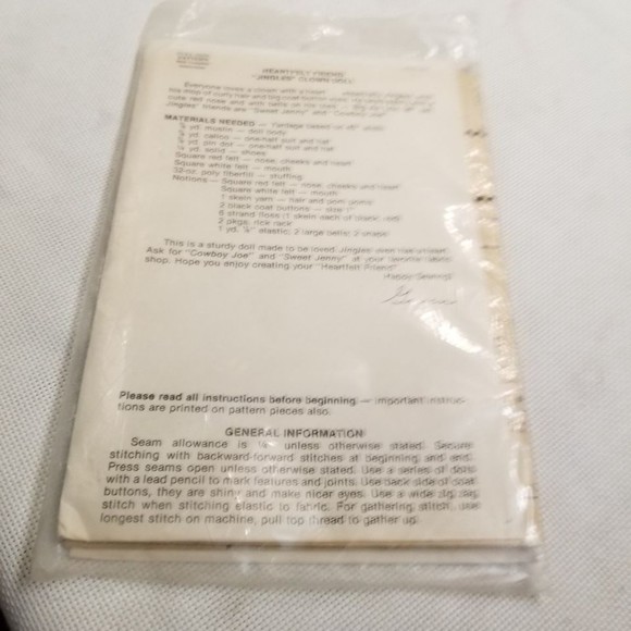 1979 The Gingham Goose Heartfelt Friends Jingles pattern. new unused Pat023 - Picture 6 of 6